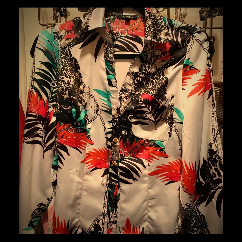 Women silk floral print arm cut blouse